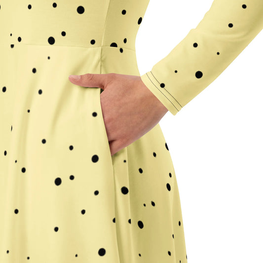 vintage style polka dot dress with pockets and fitted waist