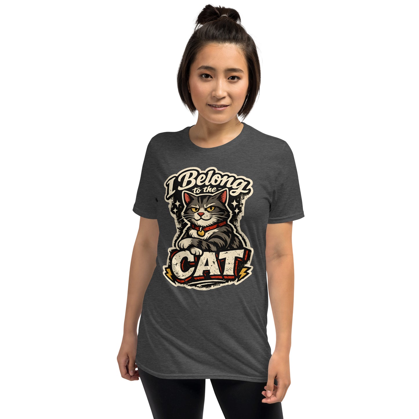 Sustainable fashion vintage cat t-shirt for everyday wear