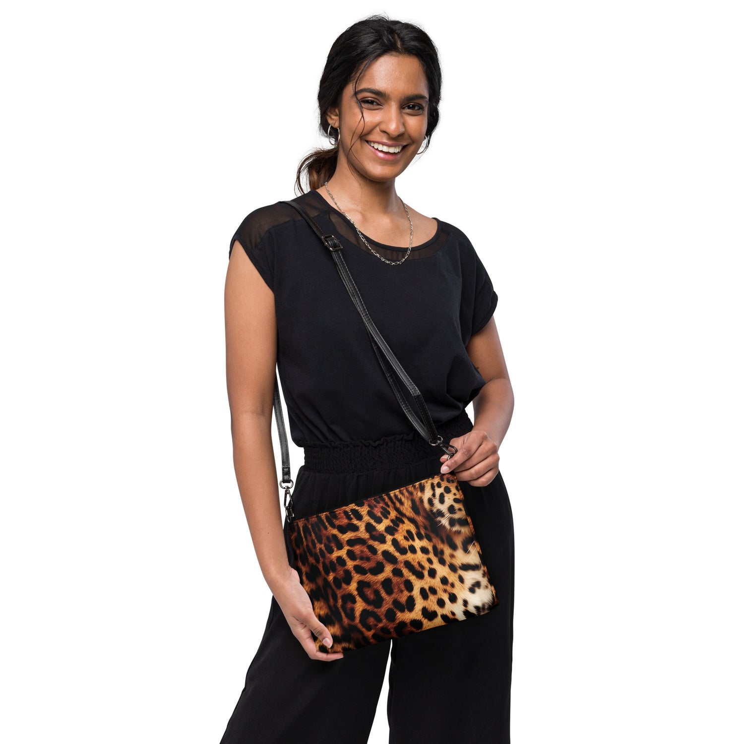 Versatile crossbody bag with adjustable straps and zip closure