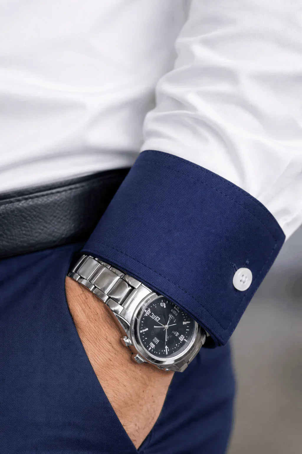 White Dress Shirt with Blue Collar and Cuffs | YVDdesign L / White White Dress Shirt with Blue Collar and Cuffs | YVDdesign L / White