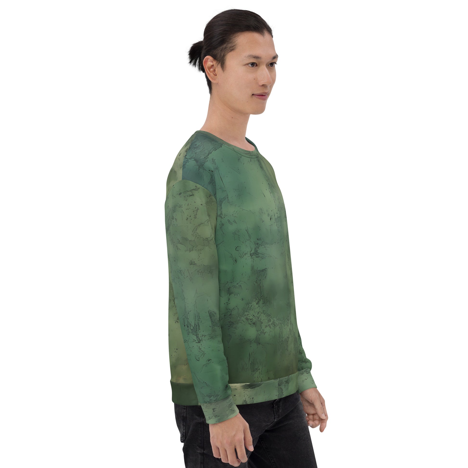 Versatile Green Elegance: Unisex Sweater for a Greener Wardrobe