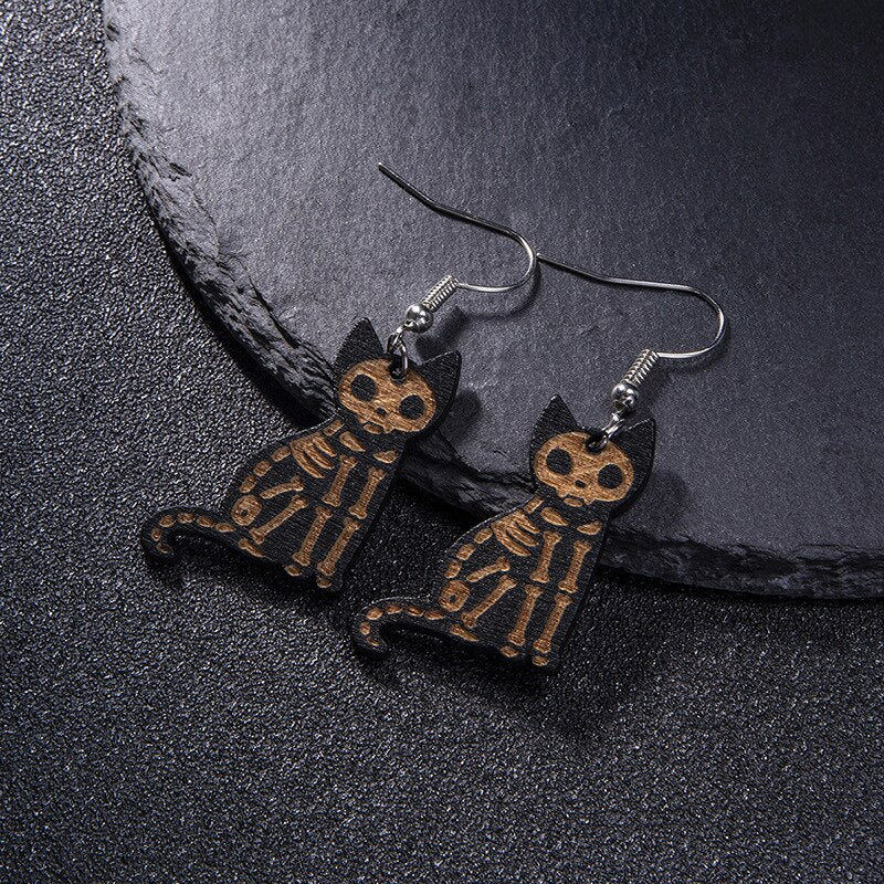 Black Cat Earrings / Skull Earrings / Gothic Drop Earrings